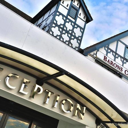 Barons Court Hotel Уолсолл Экстерьер фото