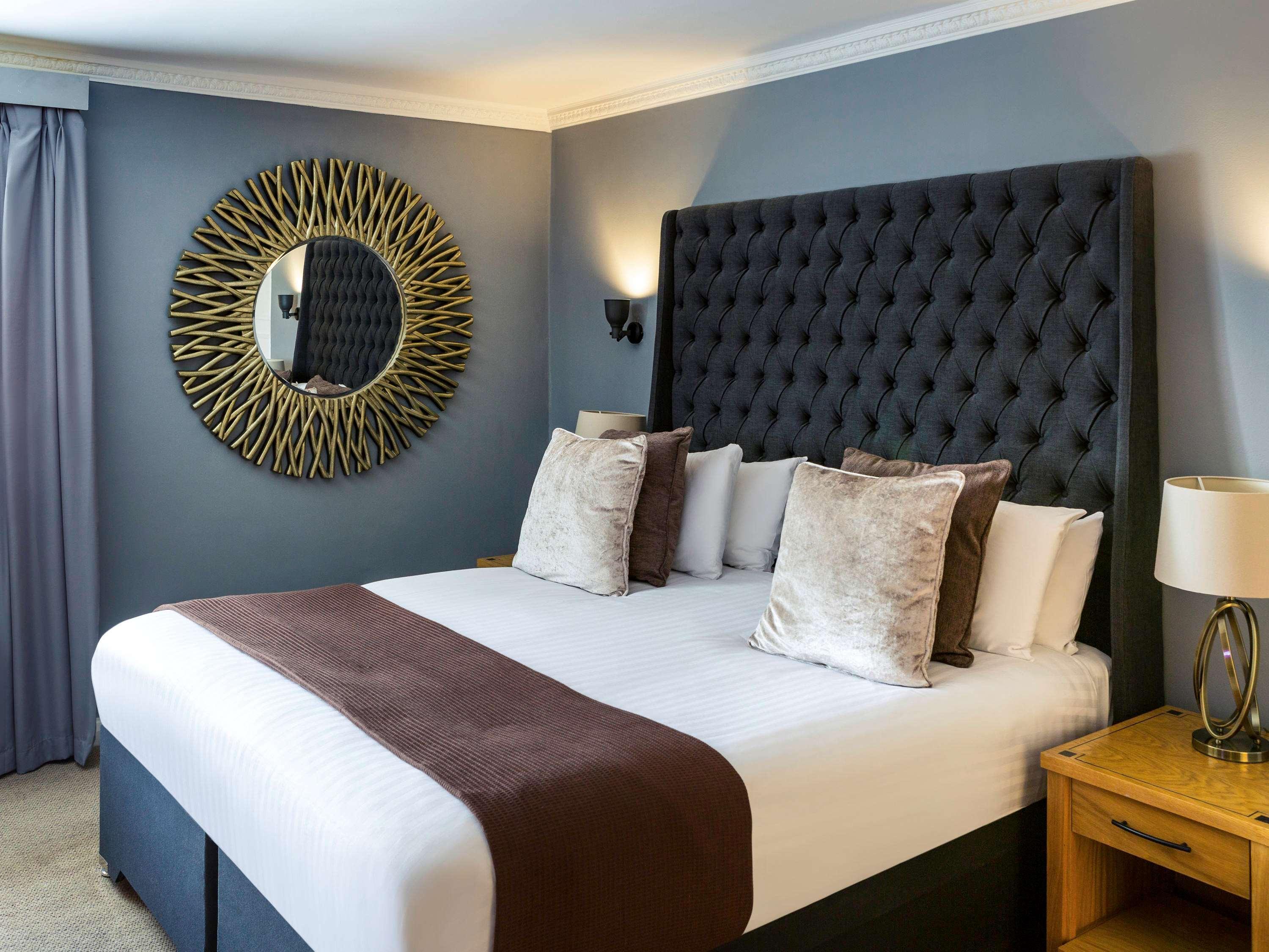 Barons Court Hotel Уолсолл Экстерьер фото