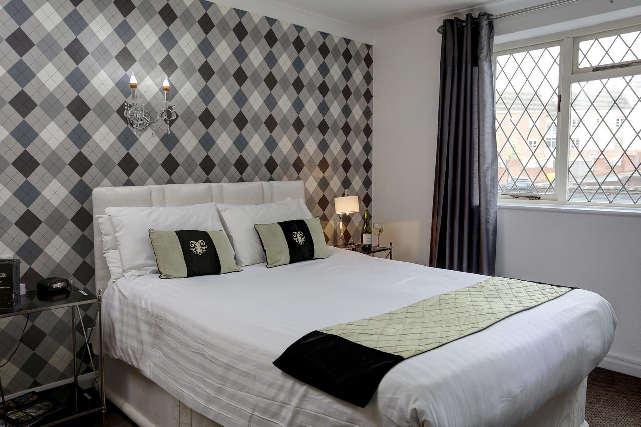 Barons Court Hotel Уолсолл Экстерьер фото